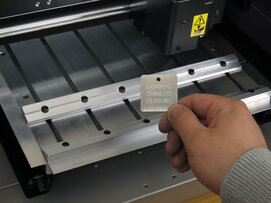 T-slot table for engraving machine